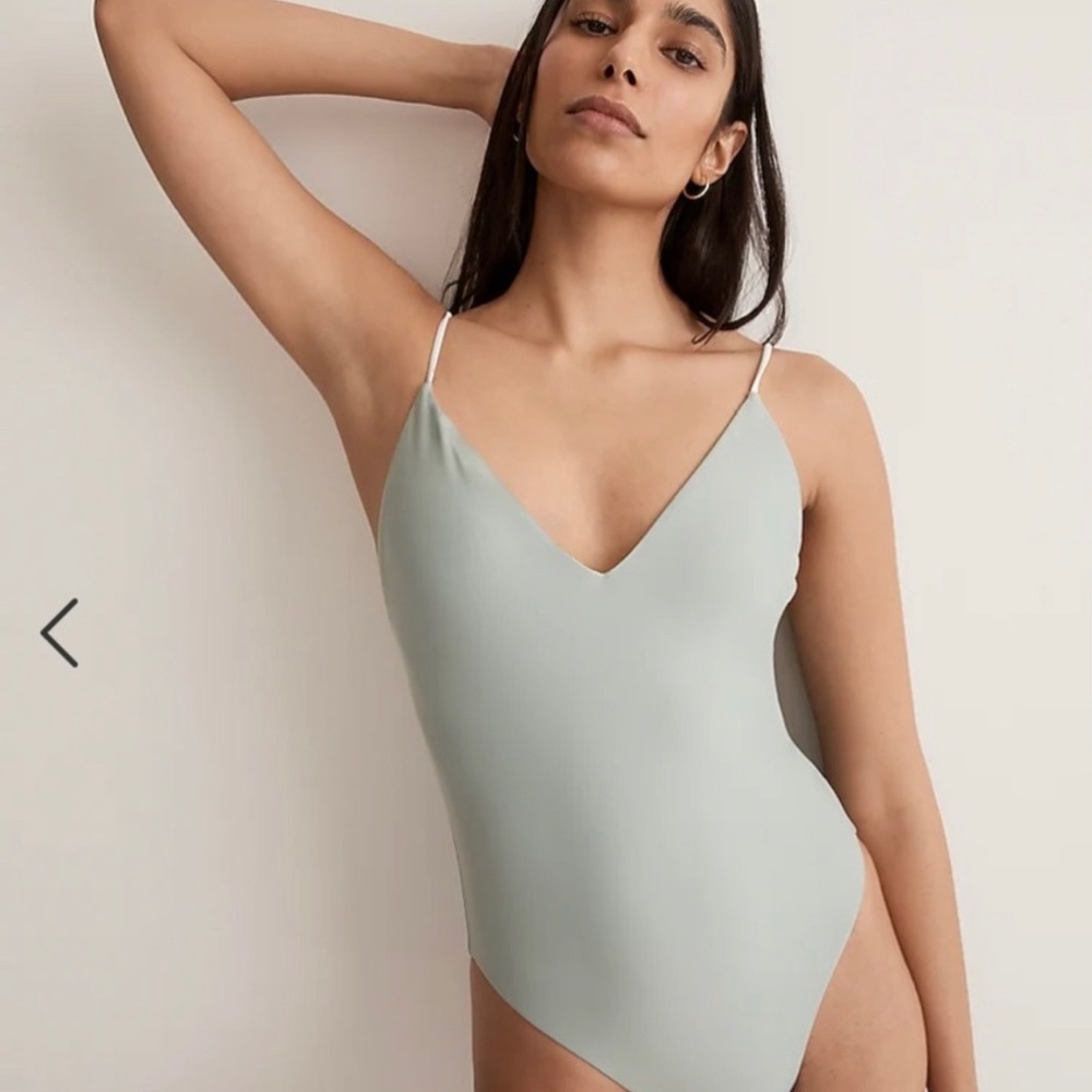 *New with TAGS* Madewell v-neck bathing suit in mint green, size Large